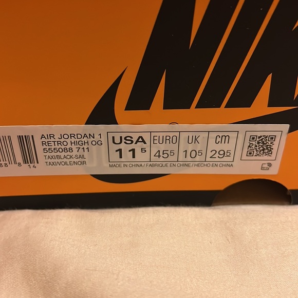 Nike Air Jordan 1 Retro High OG TAXI size 11.5 men’s New - Picture 3 of 4